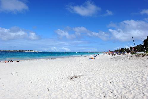 Th&aacute;m hiểm những đảo hấp dẫn nhất biển Caribe